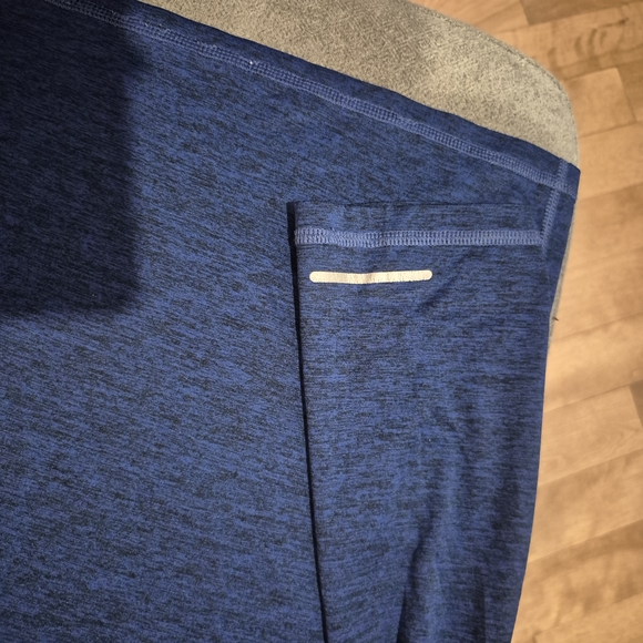 Athletic Works Men's Navy Long Sleeve Tee - Picture 2 of 5